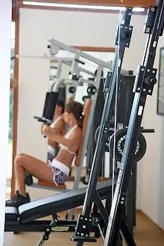 Sailing Center 4* 말세진느